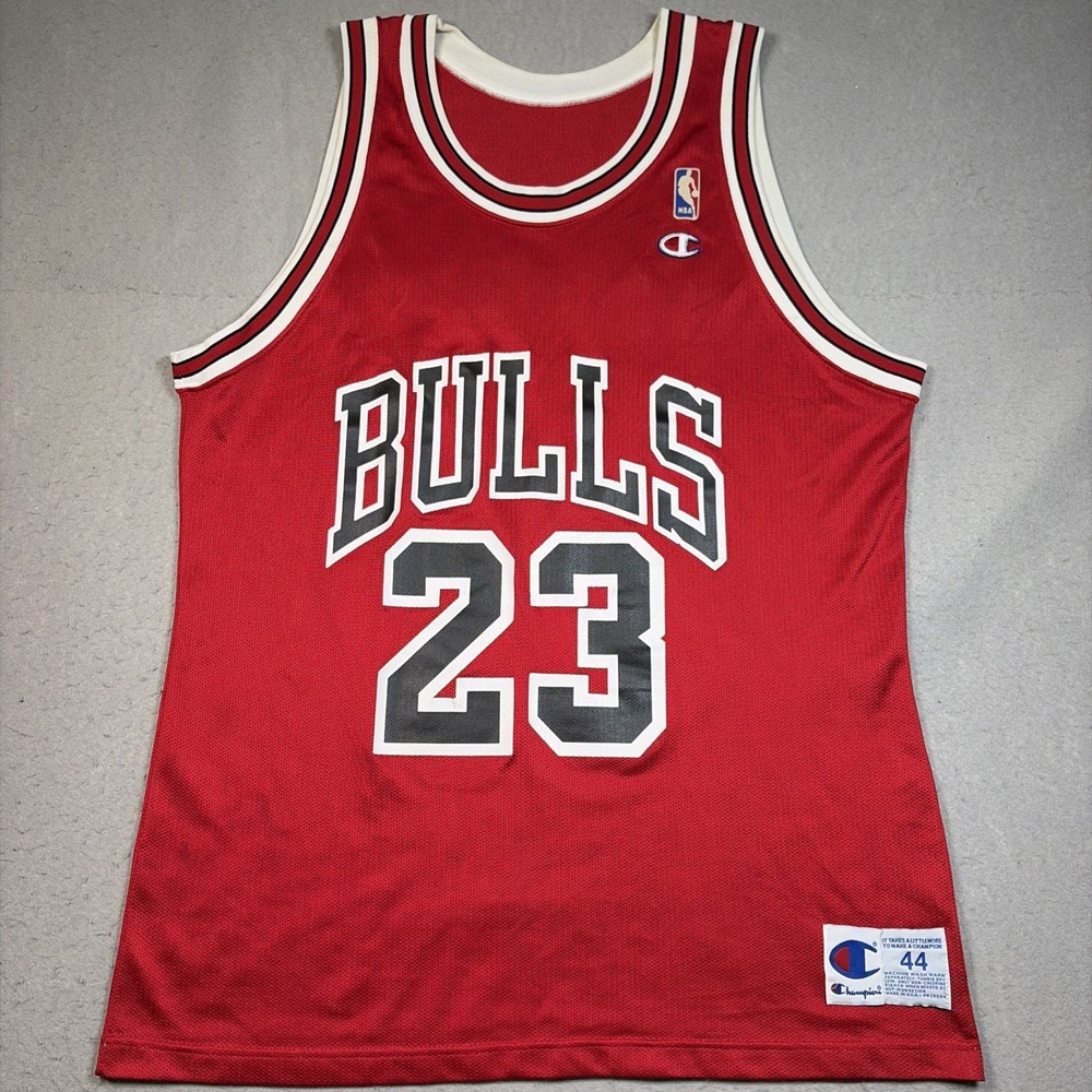 Vintage Chicago Bulls Jersey Mens 44 Champion Michael Jordan #23 NBA Logoman 90s